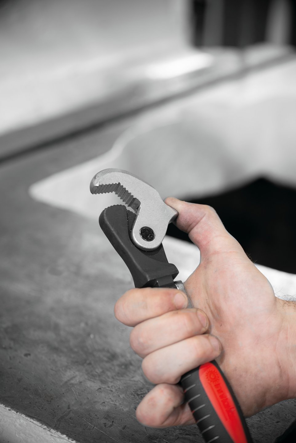 Cle auto-ajustable a effet cliquet 03