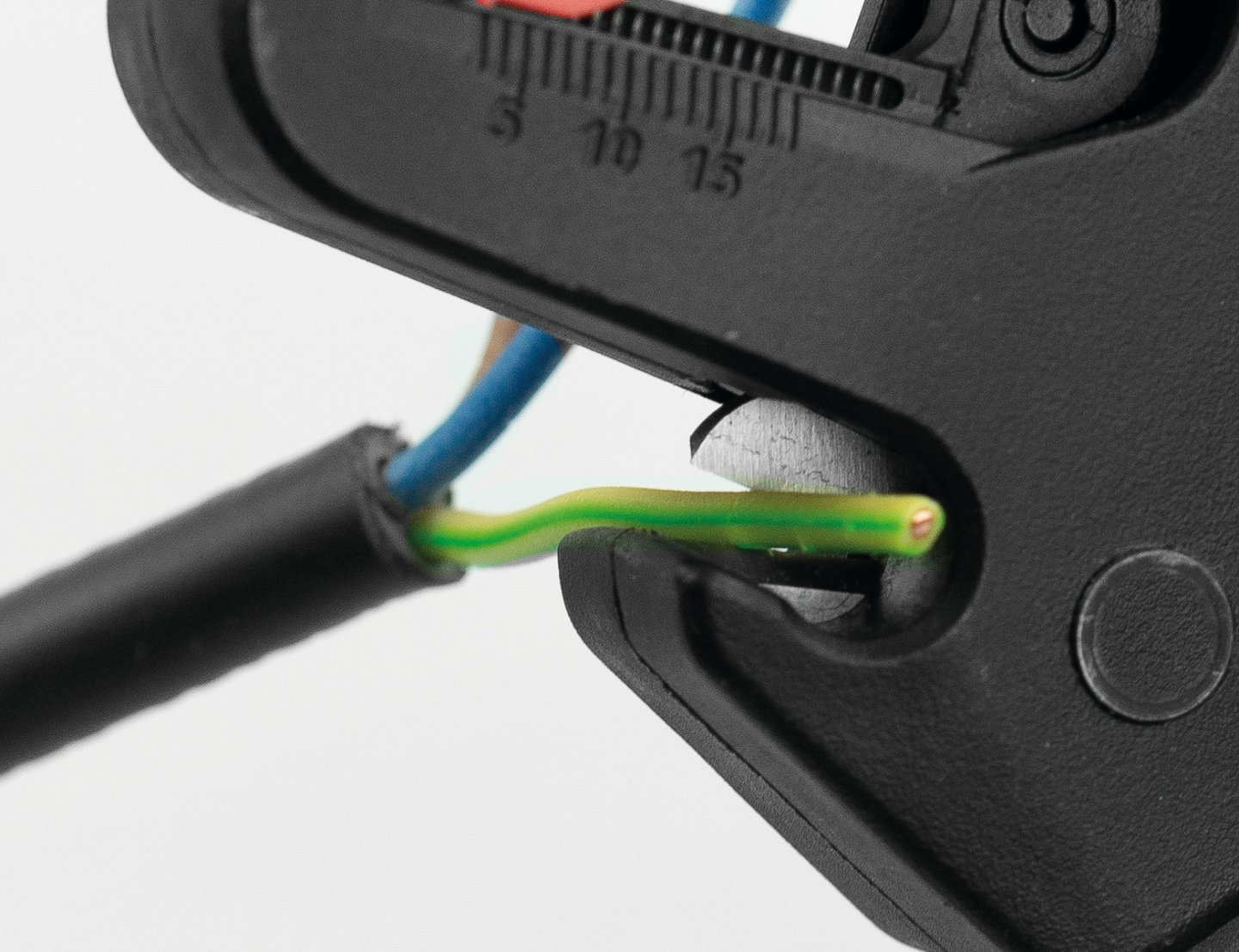 Pince a denuder automatique droite 05