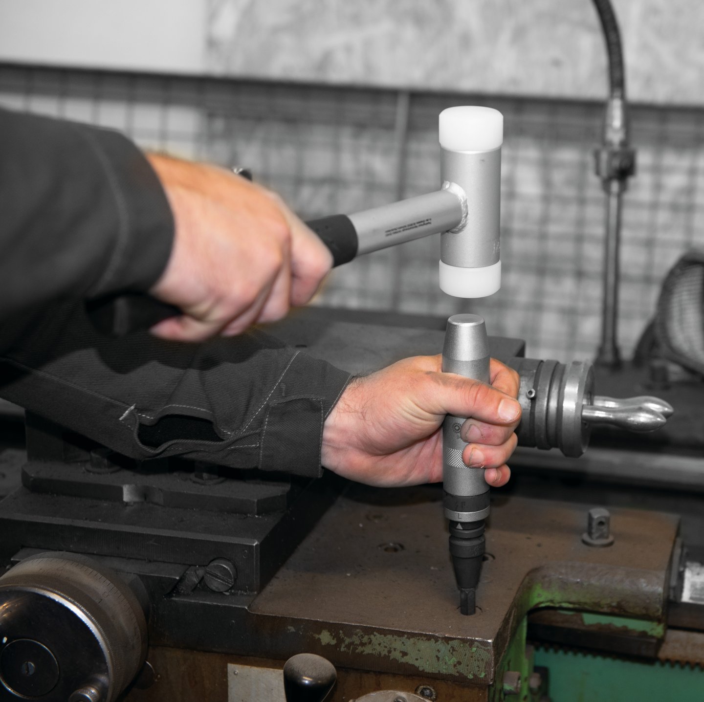 Coffret tournevis a frapper et embouts de vissage impact 06