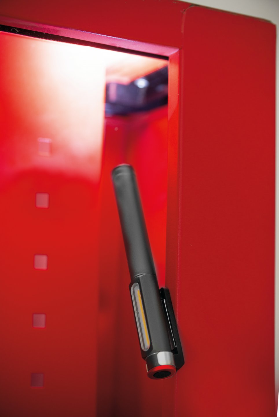 Mini baladeuse led aimantée 05